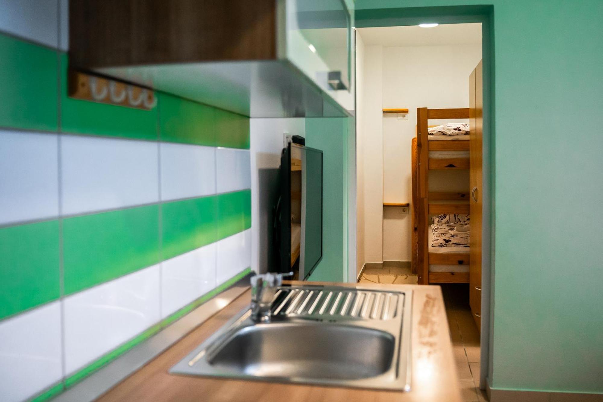 Apartma Kamp Ajdovščina エクステリア 写真