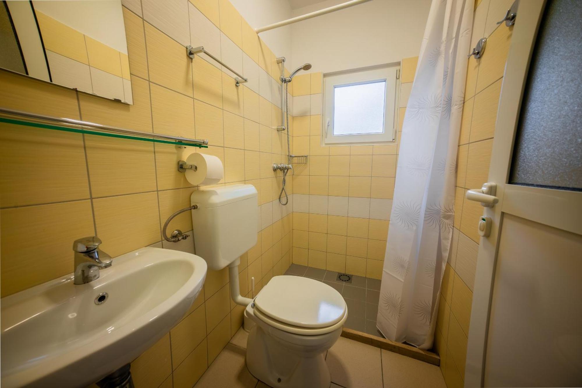 Apartma Kamp Ajdovščina エクステリア 写真
