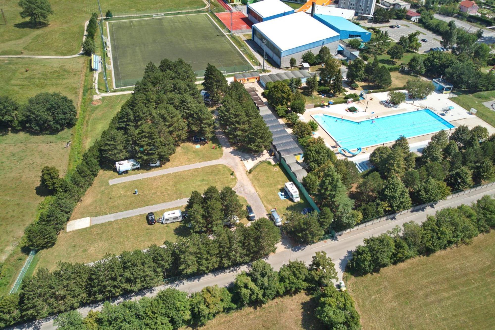 Apartma Kamp Ajdovščina エクステリア 写真
