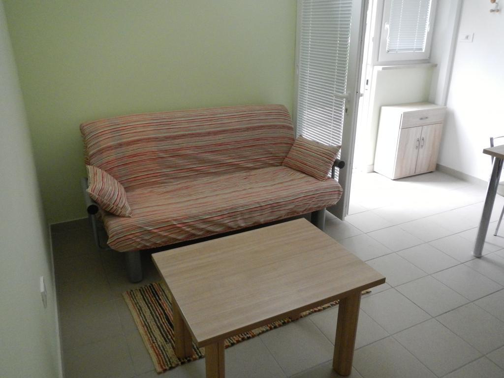 Apartma Kamp Ajdovščina エクステリア 写真